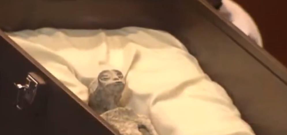 ‘Alien bodies’ presented in Mexican Congress panned as ‘stunt’